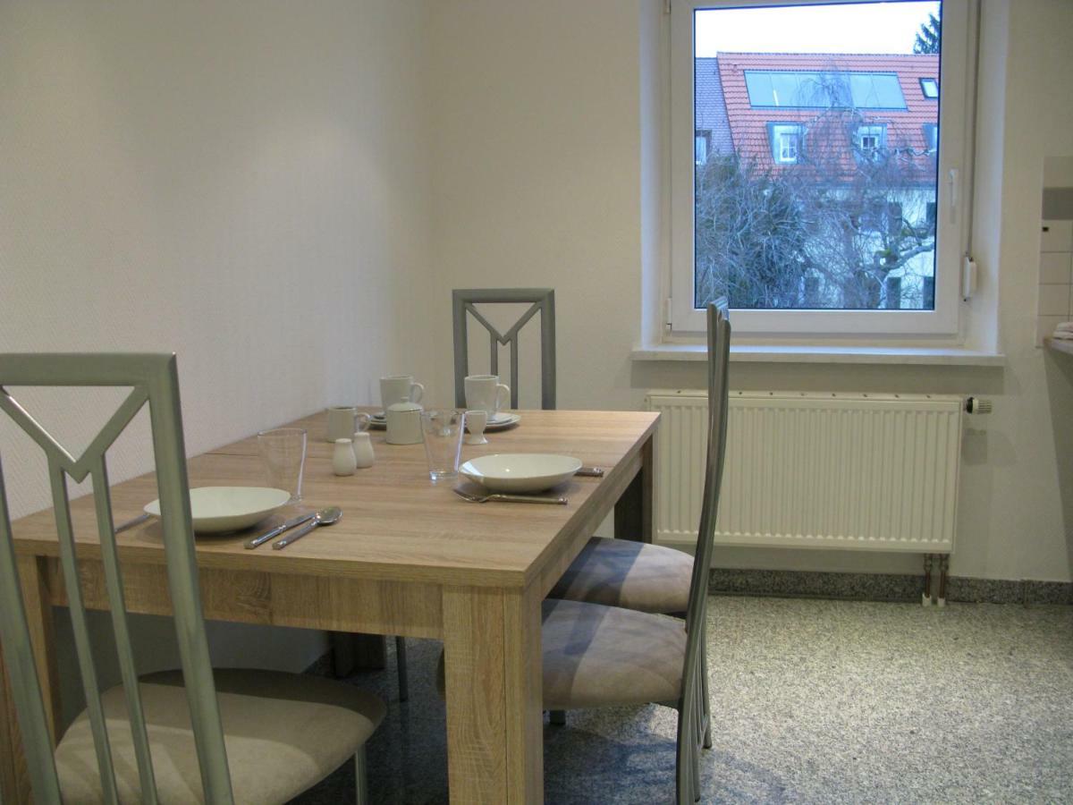 Messe-/Ferienwohnung ニュルンベルク エクステリア 写真
